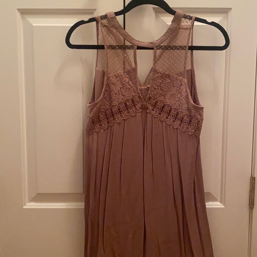 Lace detailed flowy dress
